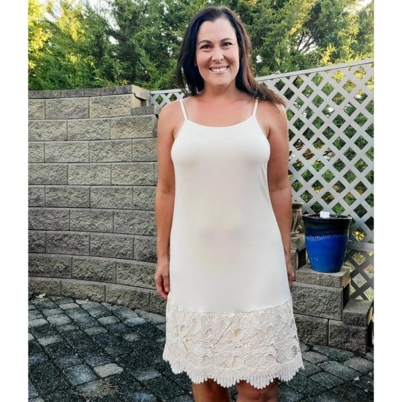 Taupe Beige New Scalloped Guipure Lace Dress Extender - Picture 1 of 6